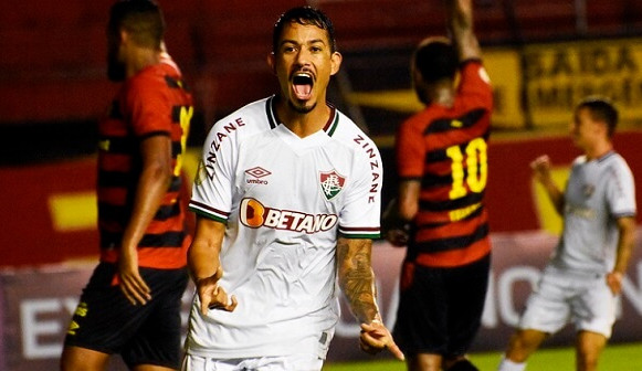 Após ataques de torcedores nas redes sociais, Lucca apaga seu perfil