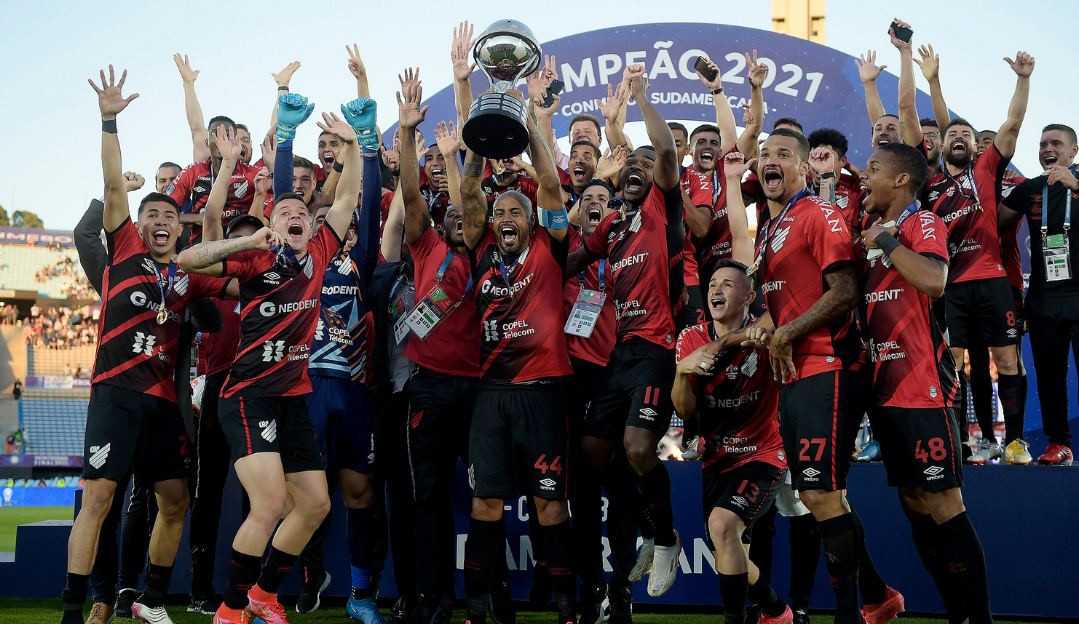 Nasceu o campeão! Athletico vence o Bragantino e conquista a Sula