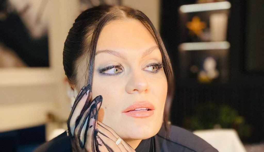 Jessie J agradece apoio de fãs após aborto