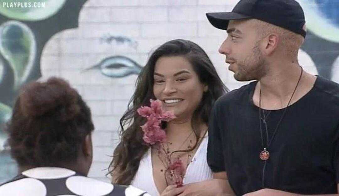 Casal “Selfissa”, Lucas Selfie e Raissa se casam na A Fazenda 12