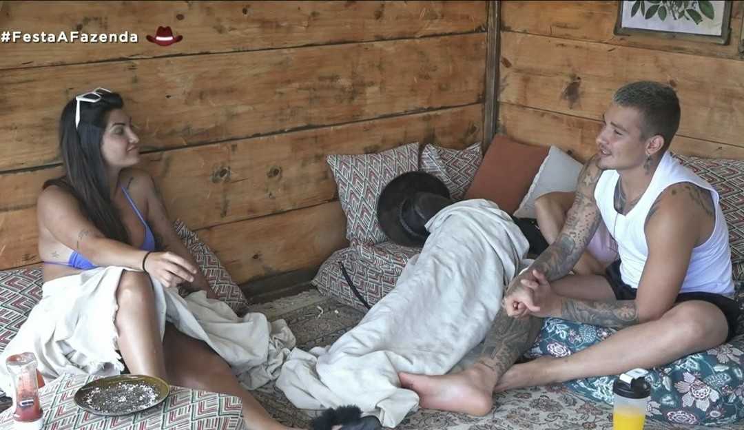 Marina discute com MC Gui após ser comparada com ‘Teletubbie’ em ‘A Fazenda 13’