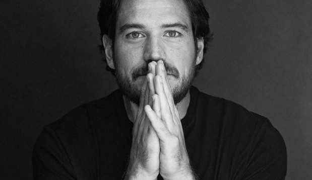 Marco Pigossi comenta pela primeira vez após se assumir homossexual