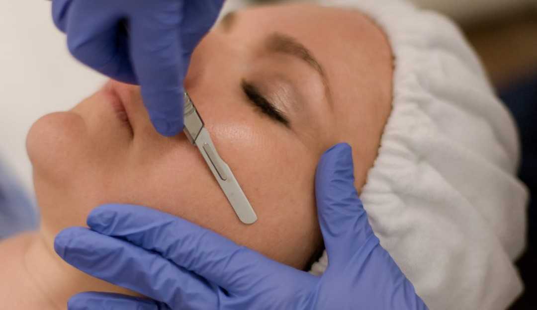 Você sabe o que é Dermaplaning?