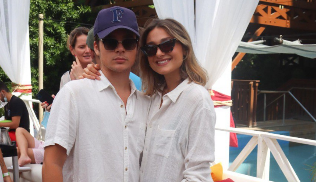 Sasha Meneghel e marido marcam presença em parque aquático no Ceará