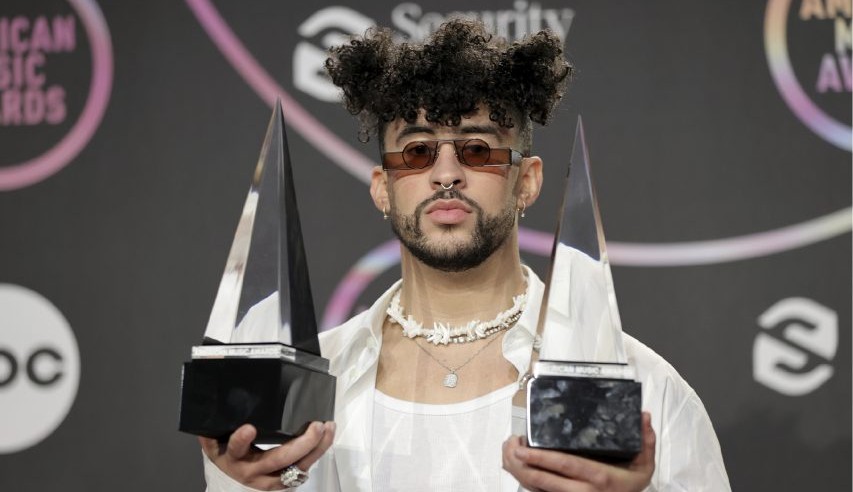 Bad Bunny: Mesmo sem lançar álbum, é o cantor mais ouvido do ano no Spotify