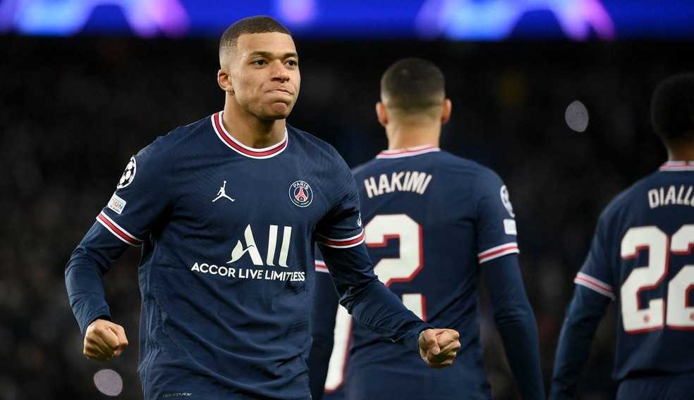 Em ótima atuação contra o Brugge, Mbappé quebra recorde de Messi