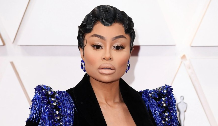 Ex-companheira de Robert Kardashian é investigada por cárcere privado e festa com drogas