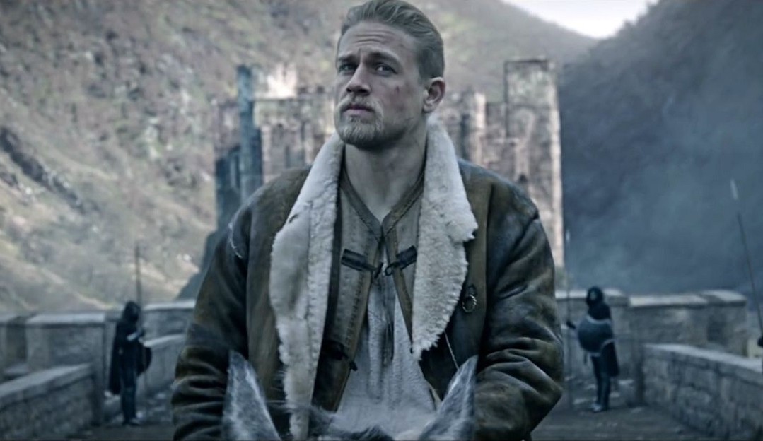 Charlie Hunnam tem interesse em se tornar o novo James Bond, de “007”