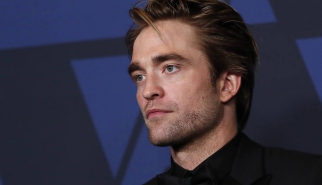 Robert Pattinson surpreende fã do Batman