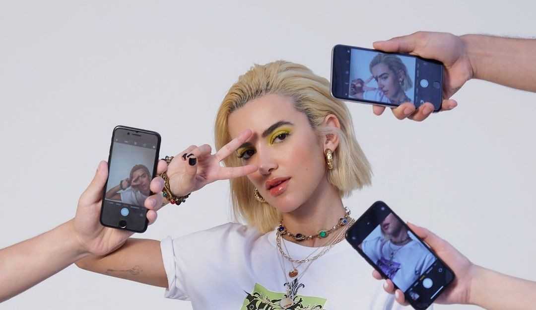 Manu Gavassi conta curiosidade sobre sua vida