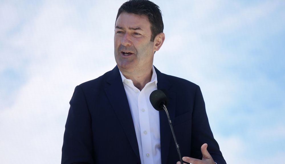 Ex-CEO do McDonald’s vai reembolsar US$ 105 milhões para encerrar processo