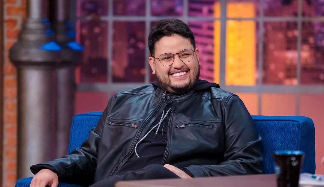 Maurílio continua na UTI e até o momento não precisará de cirurgia, comunica hospital que o cantor está internado