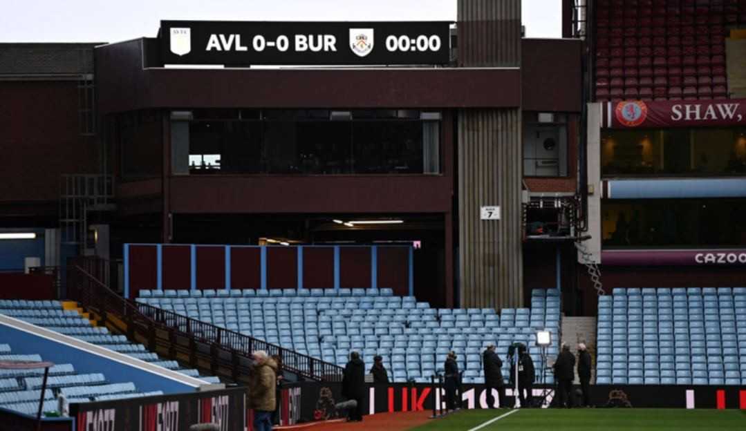 Premier League tem sexto jogo adiado no fim de semana por surto Covid-19