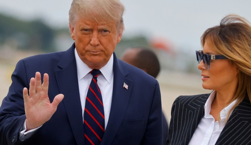 Donald Trump é vaiado ao falar que tomou a dose de reforço da vacina