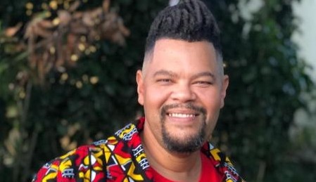 Durante podcast, Babu Santana comenta sobre polêmica envolvendo Ícaro Silva e Tiago Leifert