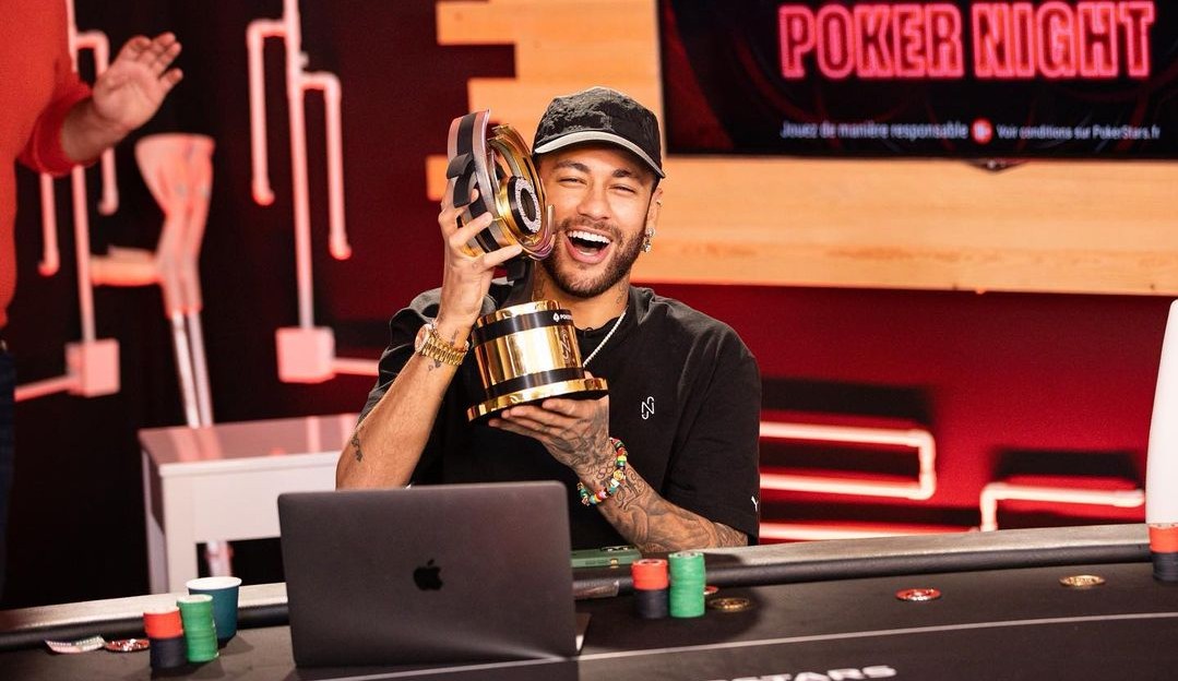 Festa de Neymar volta a ser assunto na internet e causa polêmica