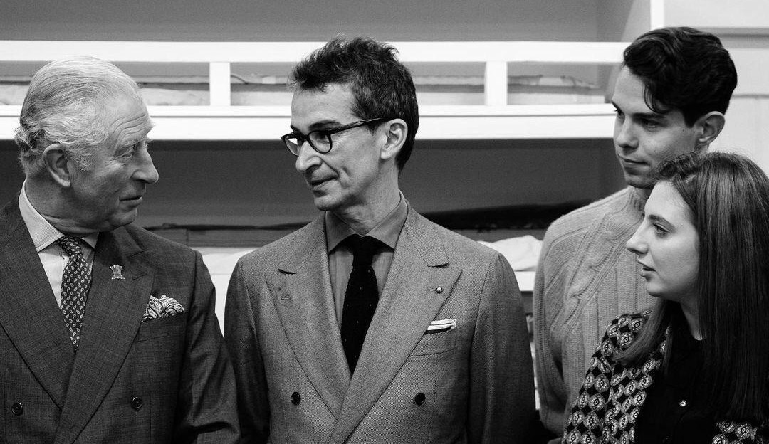 Príncipe Charles entra no mundo da moda