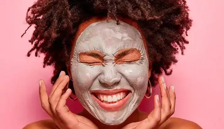 5 cuidados de pele e cabelo que provavelmente você abandonou na pandemia 