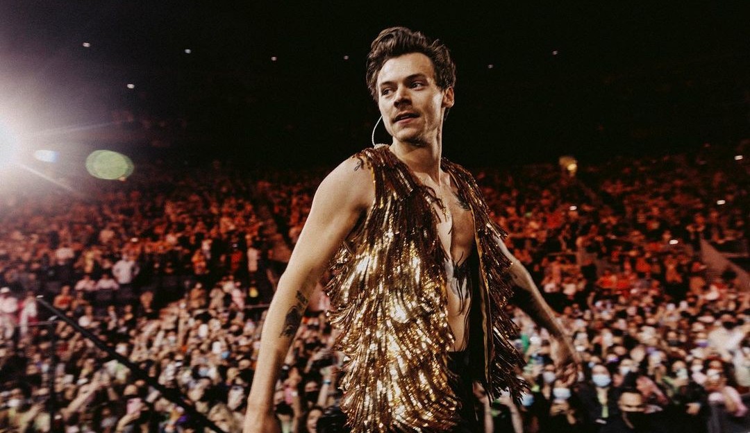 Harry Styles recebe proposta de R$ 7,5 milhões de um milionário misterioso