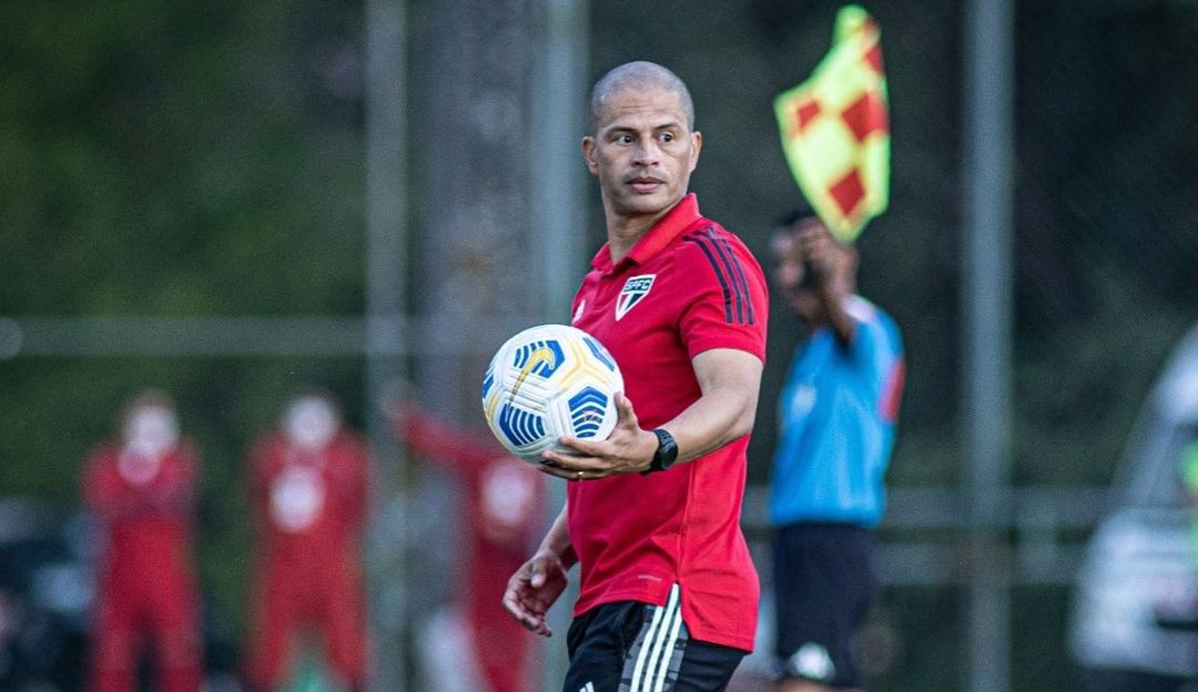 Alex estreia com o São Paulo na Copinha, mas admite atuação abaixo do esperado