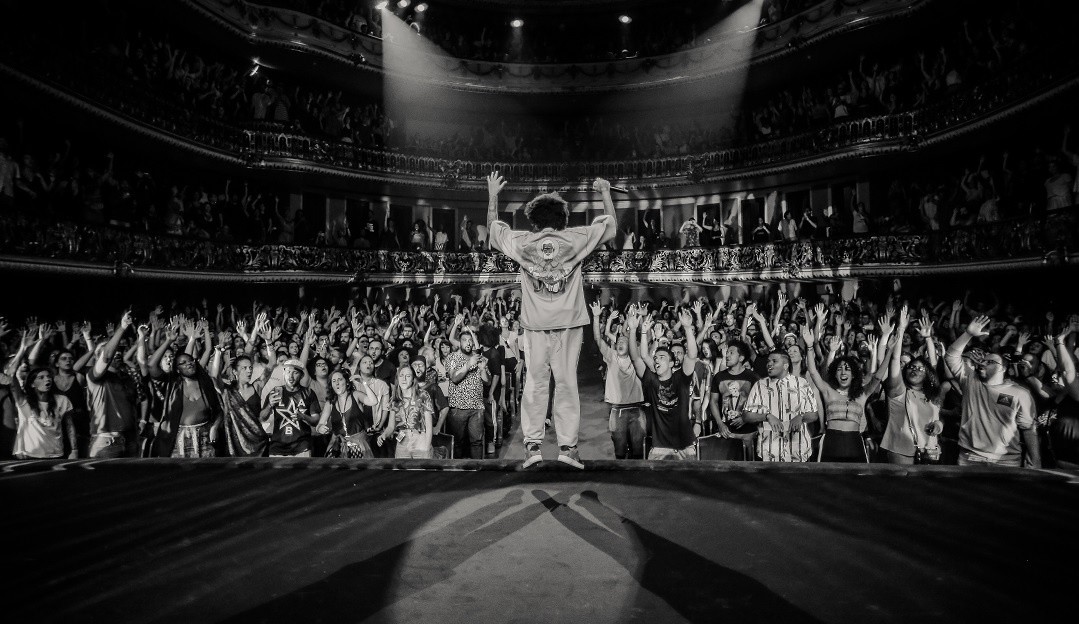 Documentário “AmarElo: É Tudo pra Ontem”, de Emicida, ganha trailer