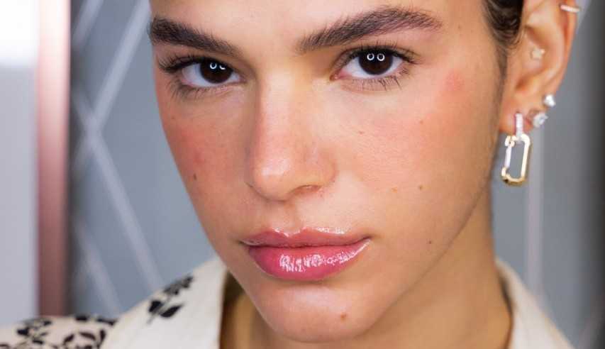 Bruna Marquezine realiza novo tratamento FOX WILD TECHNIQUE de Erica Miguelia na Loveena Clinic!