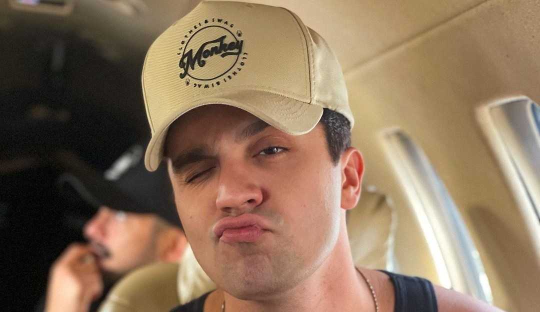 Luan Santana sobe a temperatura nas redes sociais