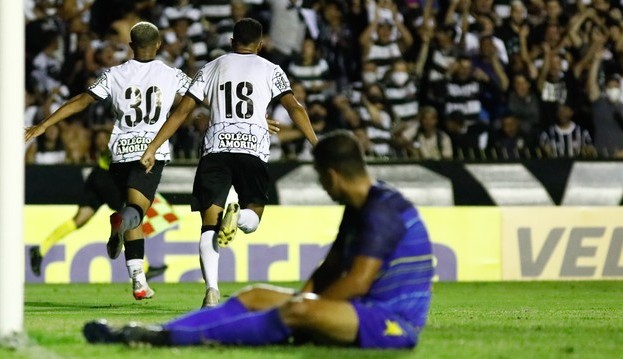 Corinthians vence o São José por 2 a 0 e segue em busca de mais um titulo da copinha