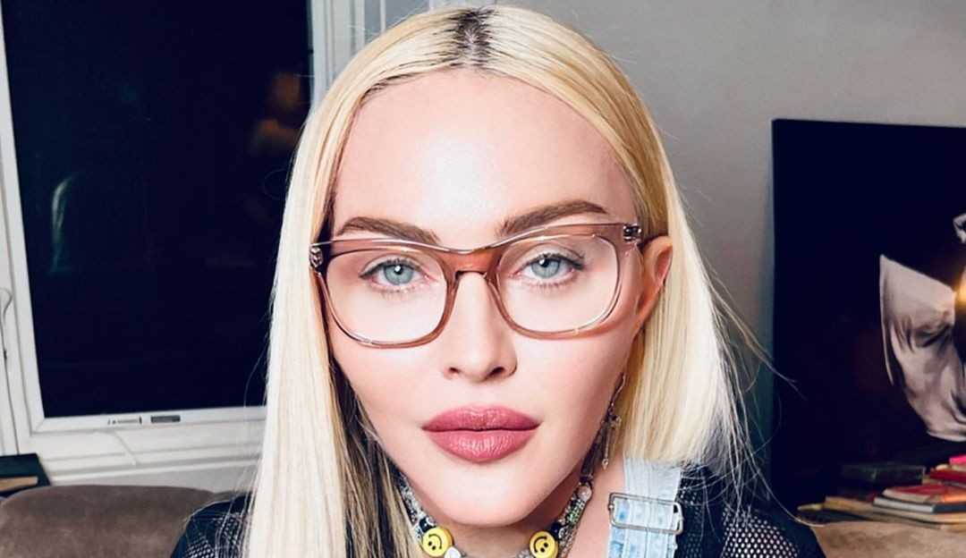 Madonna promete surpresa para fãs em estúdio