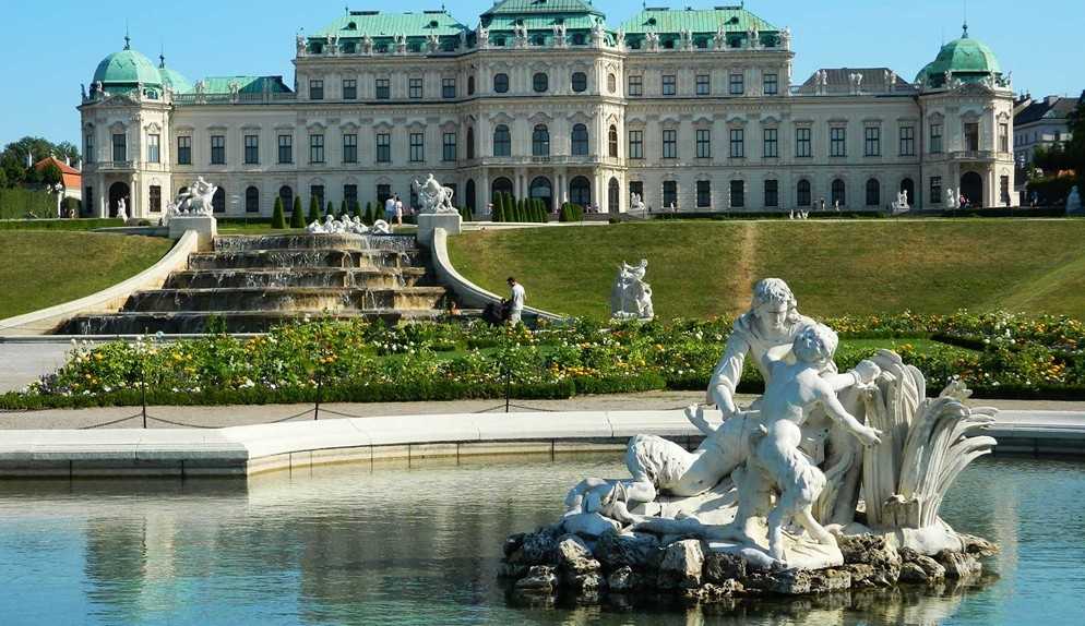 Áustria tornará a vacinação contra a Covid-19 obrigatória a partir de fevereiro