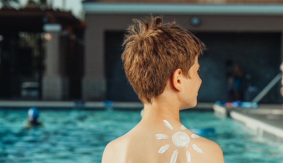 Você sabe a quantidade certa do protetor solar?