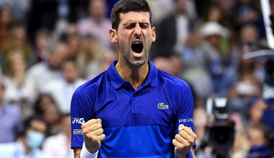 Segundo jornal britânico, Djokovic planeja processar governo australiano por maus tratos