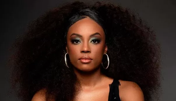 Lumena Aleluia coloca silicone nos seios e compartilha resultado; confira