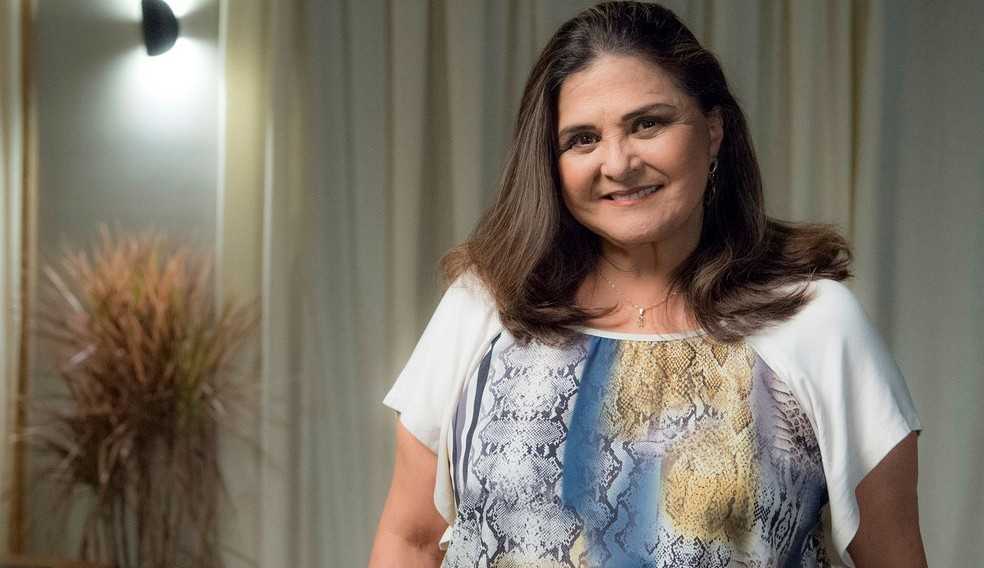 Atriz Elizangela tem alta médica, mas ainda faz uso de suporte de oxigênio