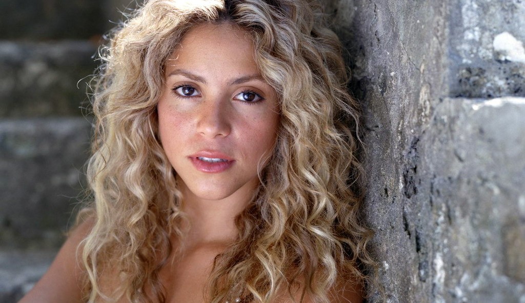 Cabelo ondulado: saiba como cuidar das suas ondas