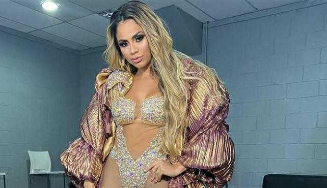 Lexa posta indireta para amiga no Twitter