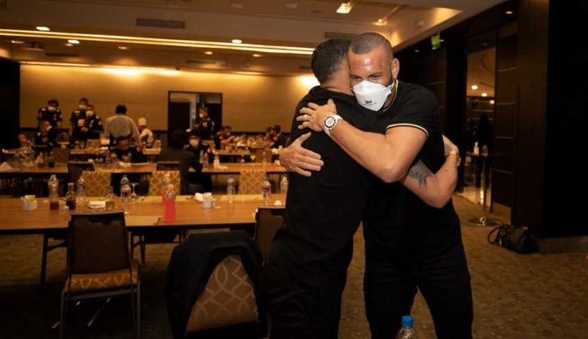 Clima de brincadeira: Thiago Silva e Weverton fazem brincadeira descontraída sobre ‘rivalidade’ Chelsea x Palmeiras