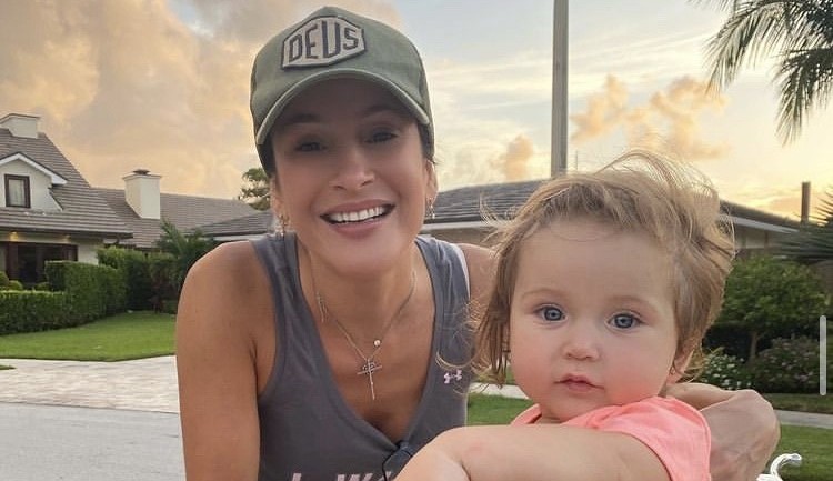 Claudia Leitte revela que teve baby blues
