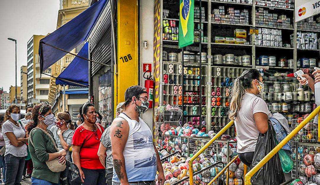 Comércio se sente mais confiante depois de dois anos de sofrimento