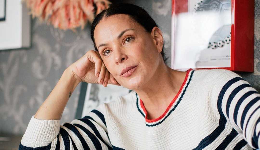 Carolina Ferraz recorda morte trágica de seu pai em entrevista para podcast