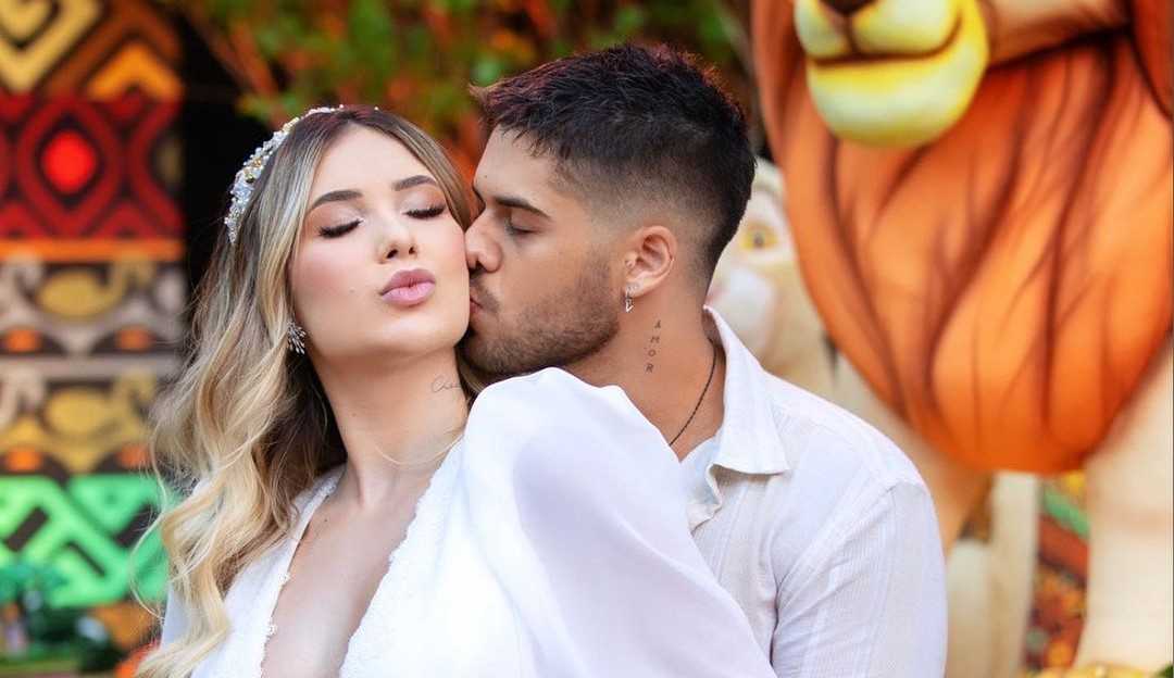 Zé Felipe e Virginia Fonseca descobrem sexo do bebê em chá de revelação