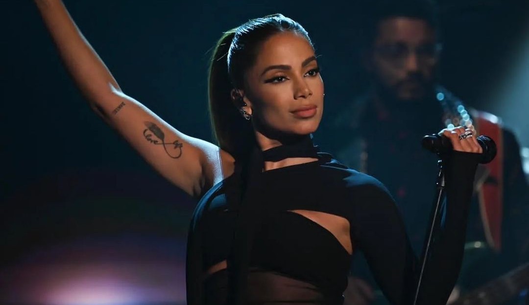 Anitta agita programa nos EUA ao apresentar ‘Boys Don´t Cry’