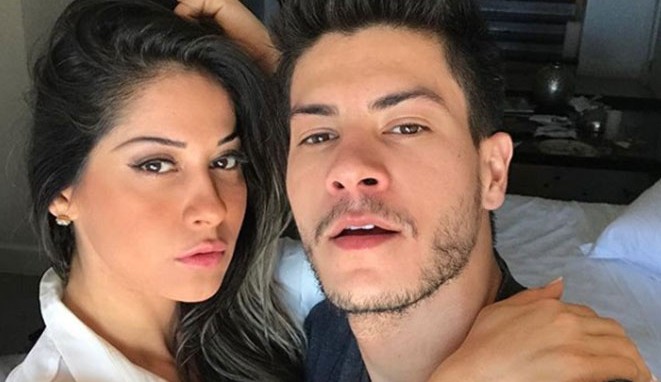 Maíra Cardi sobre Arthur Aguiar: “/Escolheu ficar comigo”/