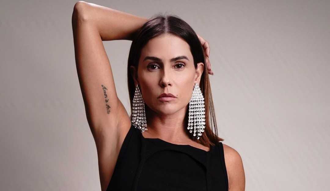 Deborah Secco sobre relacionamentos anteriores: “/Gostava de sofrer”/