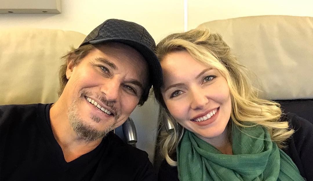 Karin Roepke responde caixinha de perguntas dos internautas a respeito de Claudia Raia e seus filhos