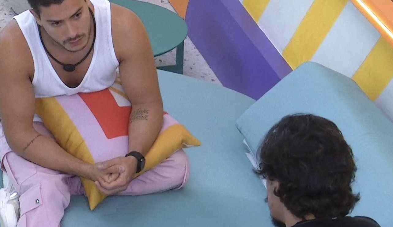 BBB22: “/Criaram uma coisa que não existiu”/, comenta Arthur Aguiar sobre Jessilane