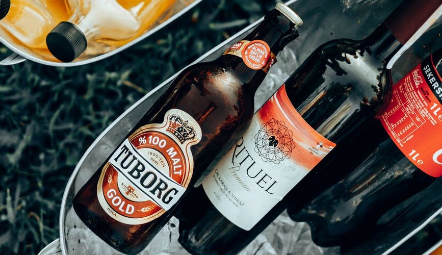 Excesso de bebidas alcoólicas gera diversos tipos de câncer