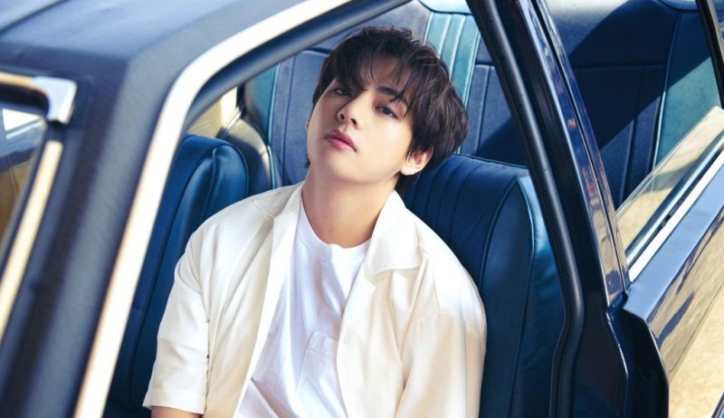 V, do BTS, estabelece marco inédito com “/Sweet Night”/ no Spotify