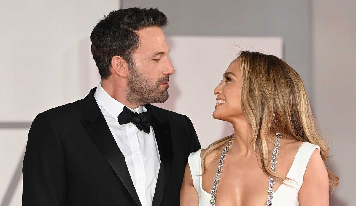 Jennifer Lopez diz que ficou surpresa de ter voltado com Ben Affleck: “/Ninguém poderia ter imaginado”/