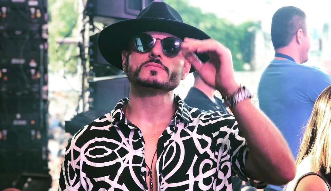 Carlinhos Silva está foragido após Justiça decretar sua prisão por atraso de pensão alimentícia